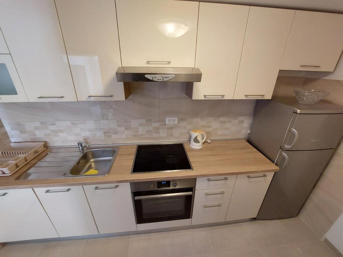 Apartma Buy *